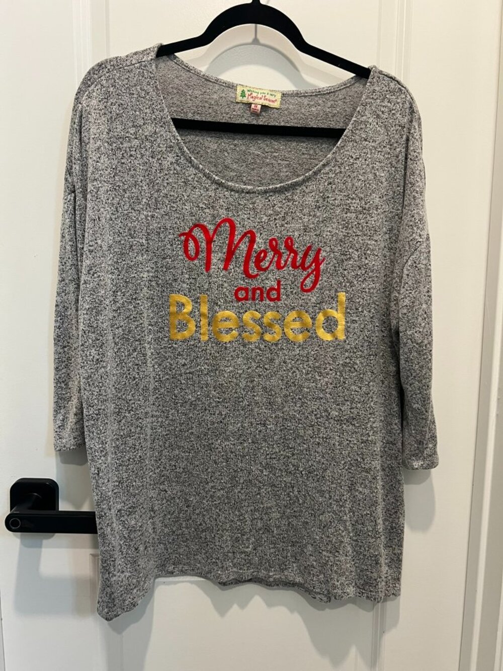 3/$15 💥🆕 Merry & Blessed Heather Grey LS Christmas Blouse | Size 1X | 7553